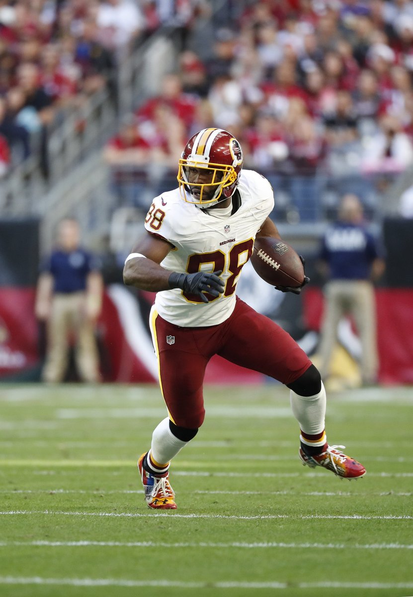 Commanders's tweet photo. Happy birthday @PierreGarcon 🙌 https://t.co/vWJm70QMJc