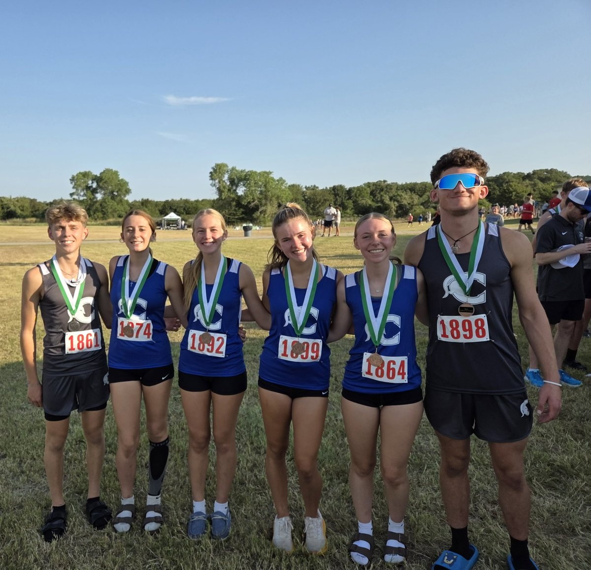 CHS_Spartan_XC's tweet image. Azle Clash of the Classes

Junior Boys: 🥈

🥈: Cade Wright
6th: Bennett Burgos

Junior Girls: 🥇

🥉: Marley Buck
4th: Charlotte Friudenberg
5th: Jill Wesson
6th: Kaydence Preston

#SpartanXC
@BurlesonSports 
@BurlesonISD 
@CHSSpartans