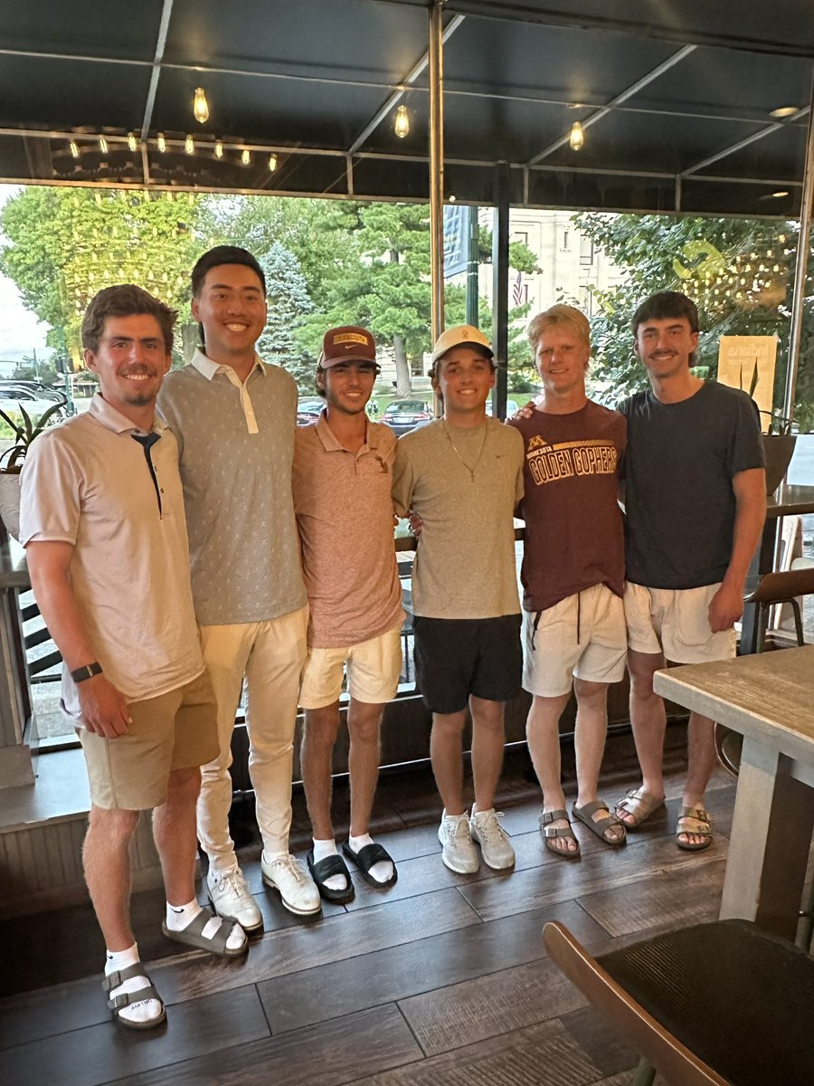 HoosierAmateur's tweet image. A very classy group! Head coach Justin Smith should be very proud of the way they represented at the Hoosier Amateur. #character #polite #gentleman #OhYea 
@GopherMGolf 
@GopherSports