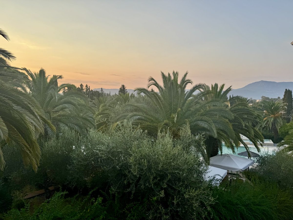 Kalispera from the greatest of the Greek 🇬🇷 Islands, #Corfu as stunning as ever.
