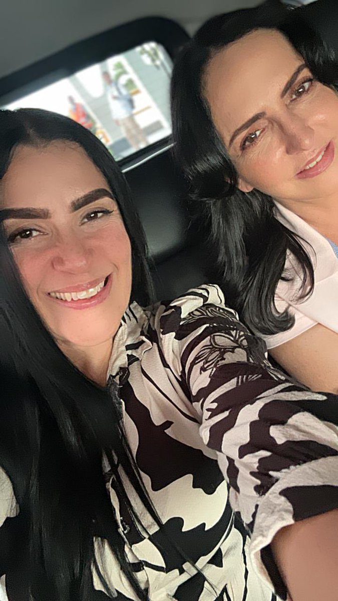 Hoy cumple un ser humano maravilloso🎁🎉🎂, la senadora <a href="/MariaFdaCabal/">María Fernanda Cabal</a> te deseo larga vida y mucha salud, mi gran anhelo es que el próximo año la celebración sea por partida doble🇨🇴