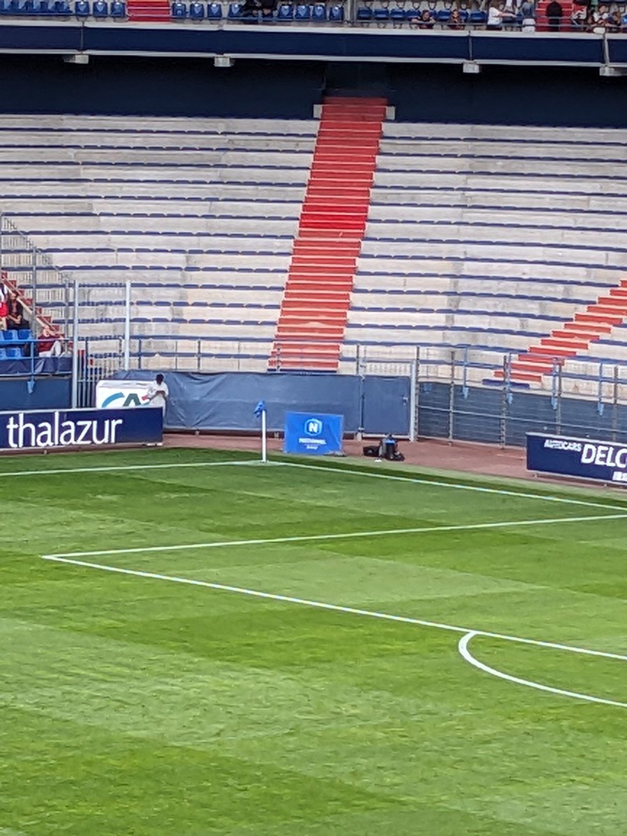 Il a changé le logo de la L2 ? Je comprends pas 🦧

Et je savais pas que Aubagne était monté c'est bizarre 🤔

Aller nouvelle saison à nous la L1 !!
#smcaen