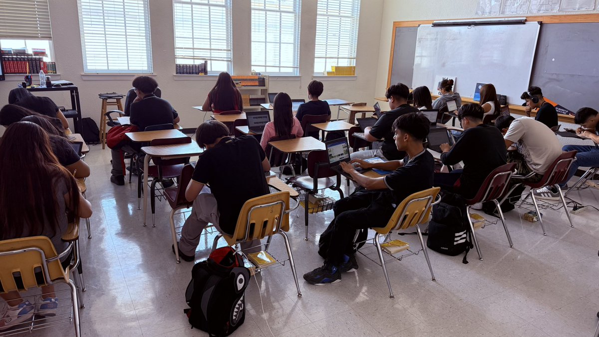 Coach Jacob Pineda tweet media