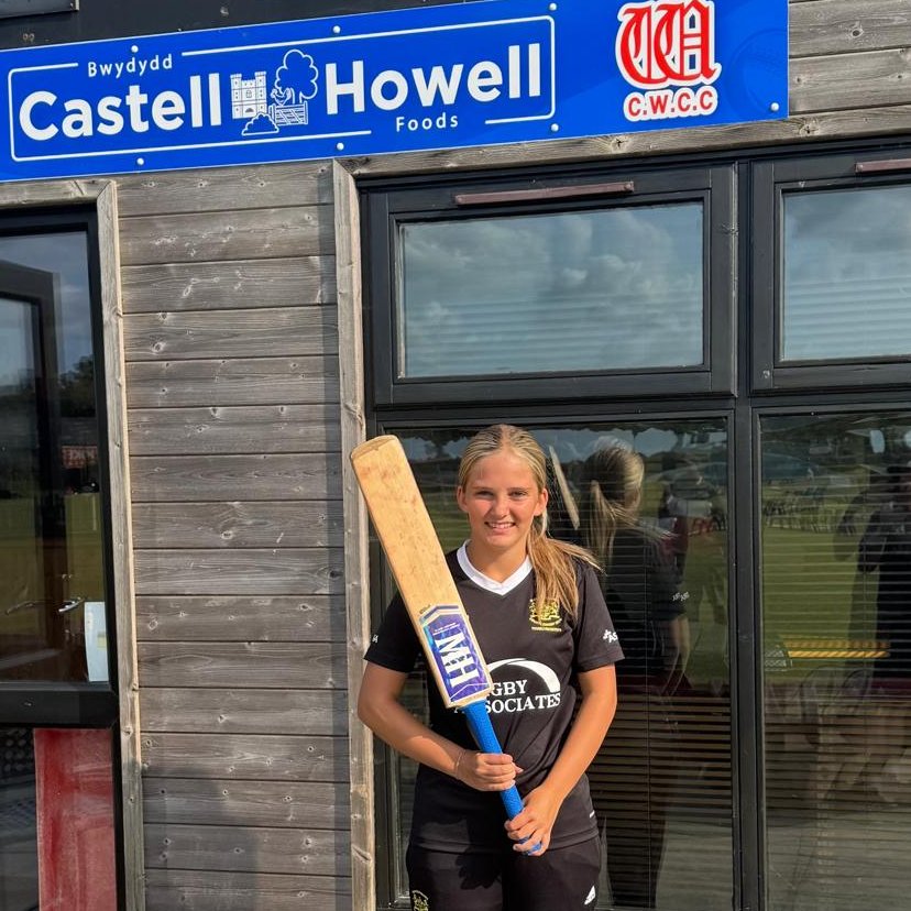 GlosYCricketers's tweet photo. U15 Development stars this week🌟
💥Sienna Rayer smashed 58 runs
🎯Daisy Gunter ripped through the opposition with 4️⃣ for 24 off 4 oversvs Cricket Wales West https://t.co/oogDh1hGHx