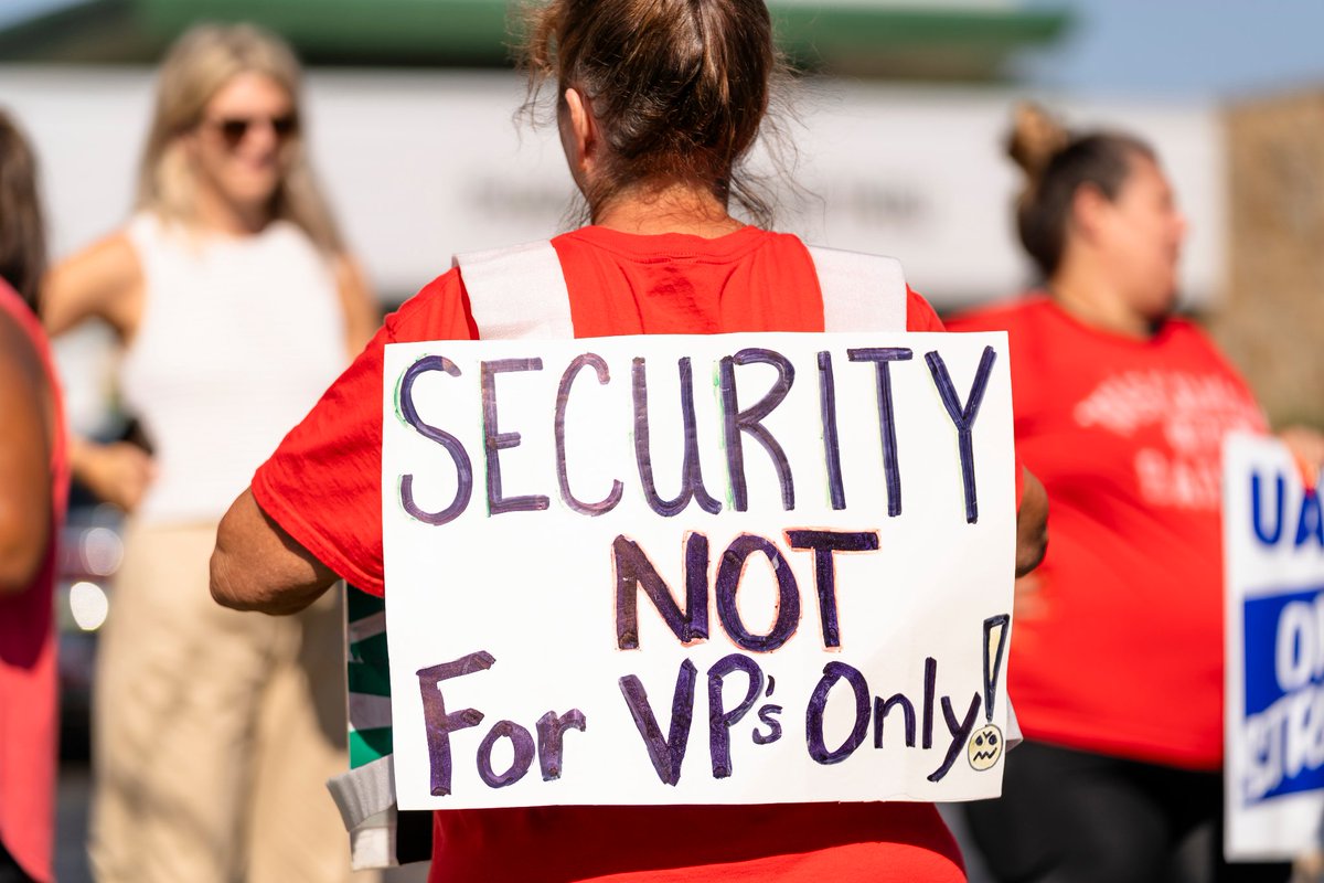 In awe of <a href="/UAW/">UAW</a> local 95 Mercyhealth East Clinic union members who have been on strike for over a month, fighting like hell to get fair wages and safety for them and their patients!

Come out to Janesville to show your support by honking your horn, cheering them on, or donating to