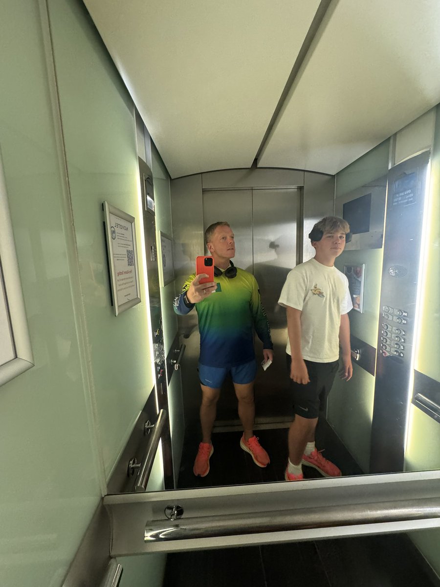 Day 32/100 

Red Eye back to UK, back in gym.
Great meeting with the future of <a href="/SullyandStan/">Sullivan & Stanley</a> 

Watch this space 👀👀

#10xtoNecker #entrepreneur