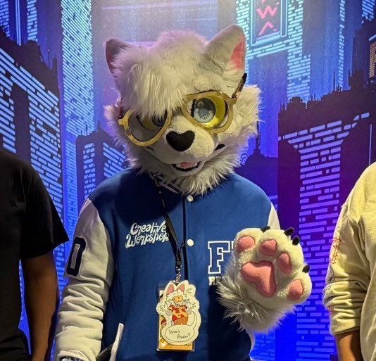 international cat day who wore it better