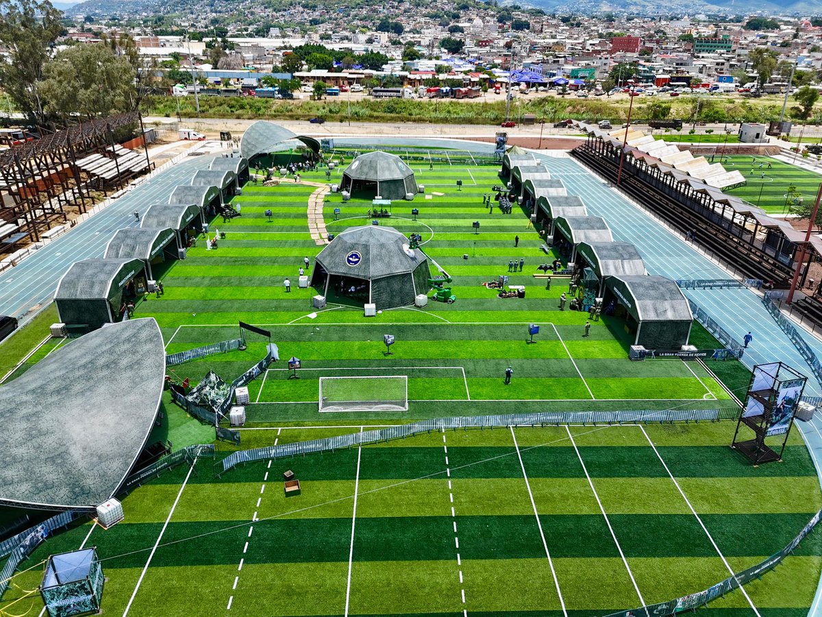 Gobierno de Oaxaca (@goboax) on Twitter photo VERANIÑEZ 2025 LLEGÓ AL PARQUE PRIMAVERA OAXAQUEÑA CHO NDOBÁ PARA EL BIENESTAR DE NIÑAS Y NIÑOS
Este viernes, el Gobernador <a href="/salomonj/">Salomón Jara Cruz</a> y la Presidenta del <a href="/DIF_Oaxaca/">DIF Oaxaca</a>, <a href="/Irma_BolanosOax/">Irma Bolaños Quijano</a>, inauguraron la tercera edición de #VeraNiñez, que se realizará en el <a href="/parqueprimoax/">Parque Primavera Oaxaqueña</a> Cho ndobá VERANIÑEZ 2025 LLEGÓ AL PARQUE PRIMAVERA OAXAQUEÑA CHO NDOBÁ PARA EL BIENESTAR DE NIÑAS Y NIÑOS
Este viernes, el Gobernador <a href="/salomonj/">Salomón Jara Cruz</a> y la Presidenta del <a href="/DIF_Oaxaca/">DIF Oaxaca</a>, <a href="/Irma_BolanosOax/">Irma Bolaños Quijano</a>, inauguraron la tercera edición de #VeraNiñez, que se realizará en el <a href="/parqueprimoax/">Parque Primavera Oaxaqueña</a> Cho ndobá