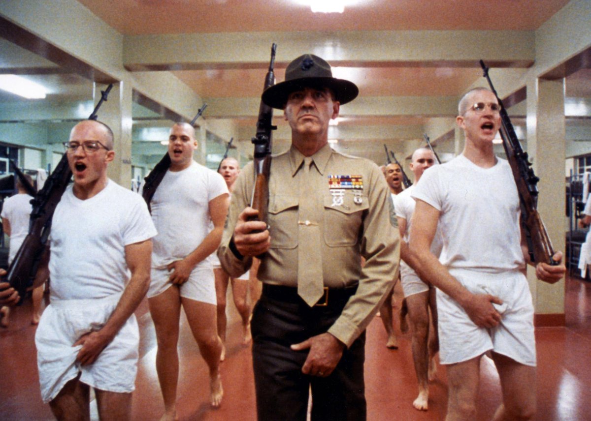 Commente "?" et je te donne une année.

- Evil Dead 2
- Predator
- Robocop
-Full Metal Jacket