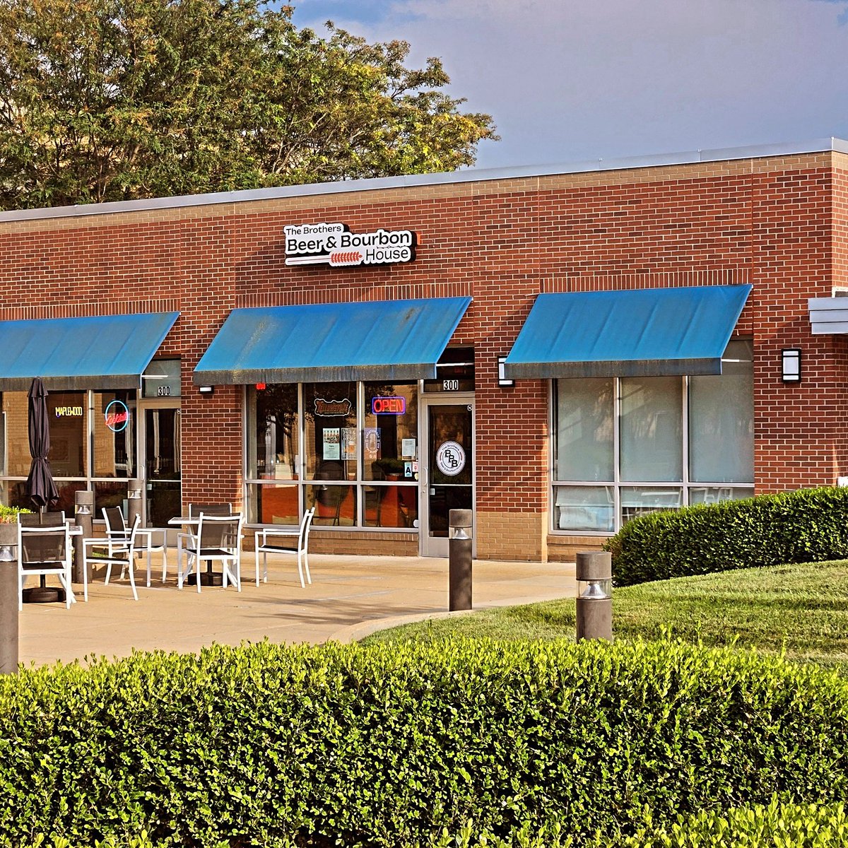 Checkout <a href="/brothersBBHSSH/">The Brothers Beer & Bourbon House</a> this weekend!!!   
And come play <a href="/BacktotheFuture/">Back to the Future™</a> trilogy trivia  there this Thursday at 7pm !!!!  🍕🍻🥃🌮