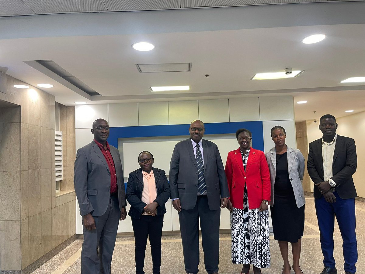 Ministry of Local Government (@molguganda) on Twitter photo Earlier today, PS <a href="/MoLGUganda/">Ministry of Local Government</a> Ben Kumumanya met the Uganda National Association of Builders, Suppliers, and Engineering Contractors (UNABSEC), led by its President Ms. Kiara Binta Nkuranga, to discuss collaboration in local government projects. Earlier today, PS <a href="/MoLGUganda/">Ministry of Local Government</a> Ben Kumumanya met the Uganda National Association of Builders, Suppliers, and Engineering Contractors (UNABSEC), led by its President Ms. Kiara Binta Nkuranga, to discuss collaboration in local government projects.