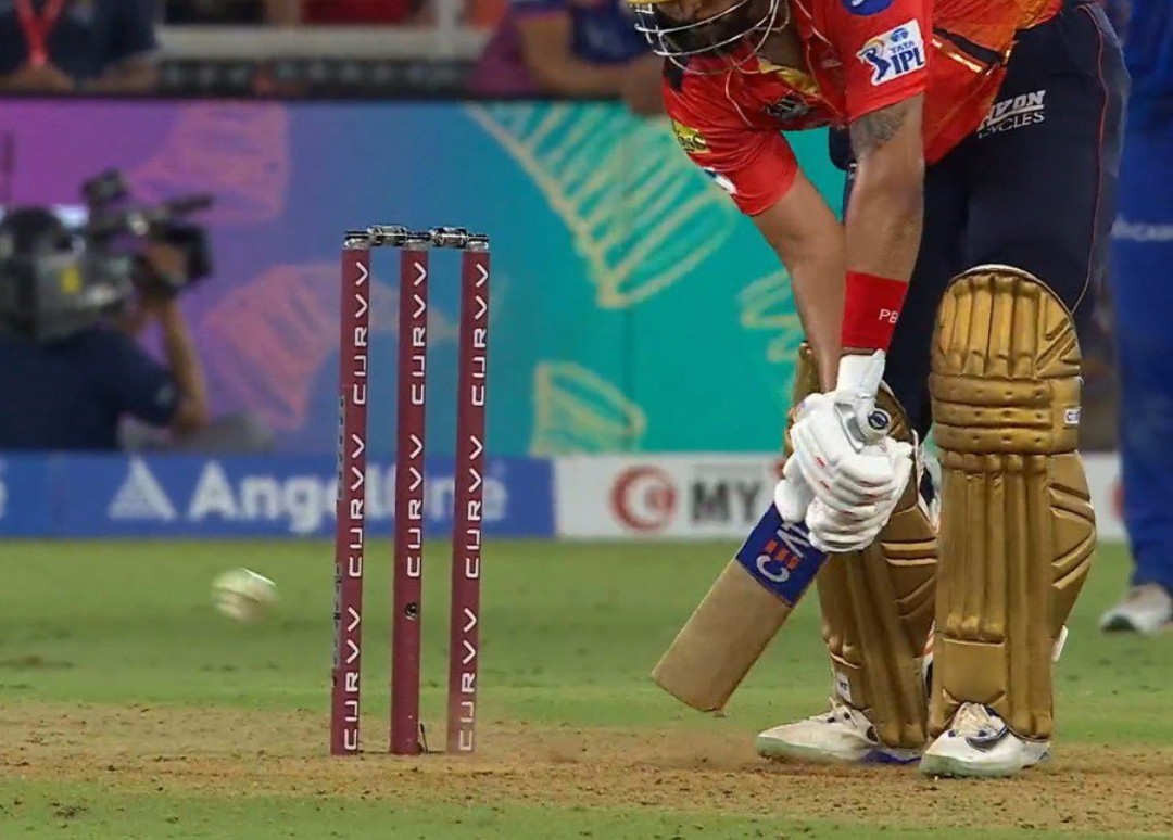 One shot all it took for Shreyas to silence Bumrah’s hype. Remember it.