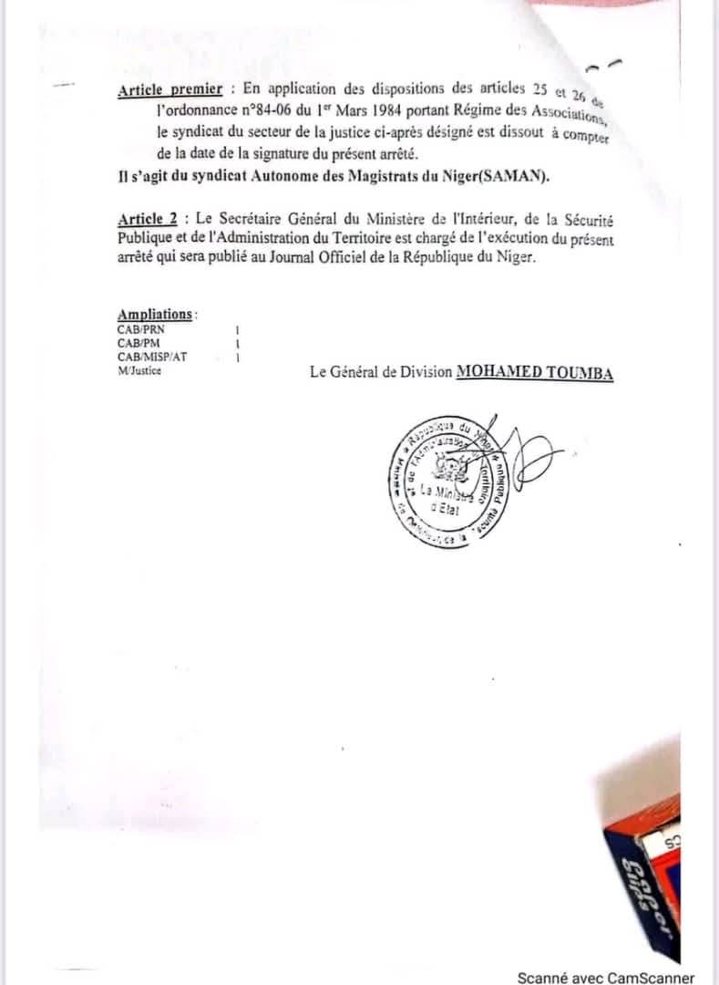 sahellibre's tweet photo. #Niger #Justice #Syndicat 
Le Ministère de l'intérieur annonce la dissolution du Syndicat Autonome des Magistrats du Niger. https://t.co/zPsEsOzqXK