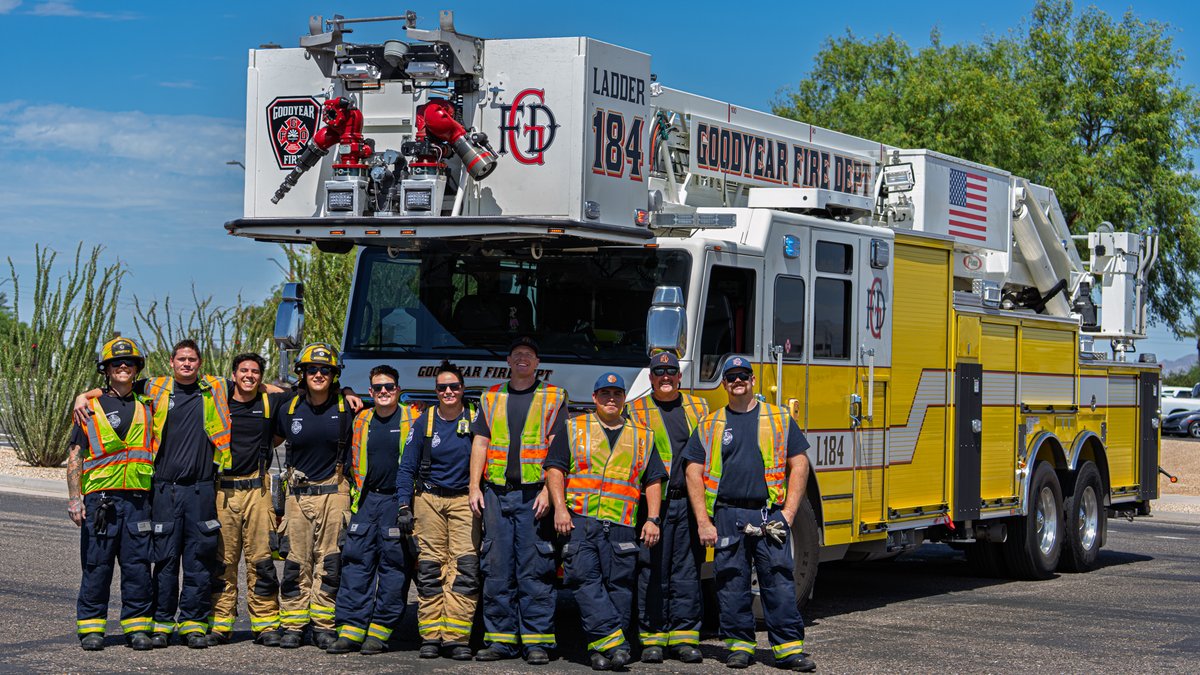 Ladder 184 and Engine 185 after training.
A little heat, a lot of teamwork, and always a reason to smile.
🔥👊 #GoodyearFire