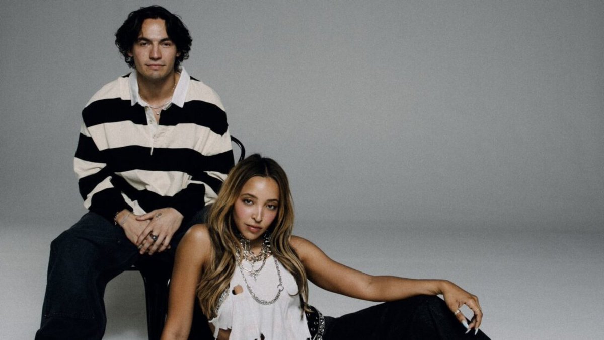Official Charts tweet media