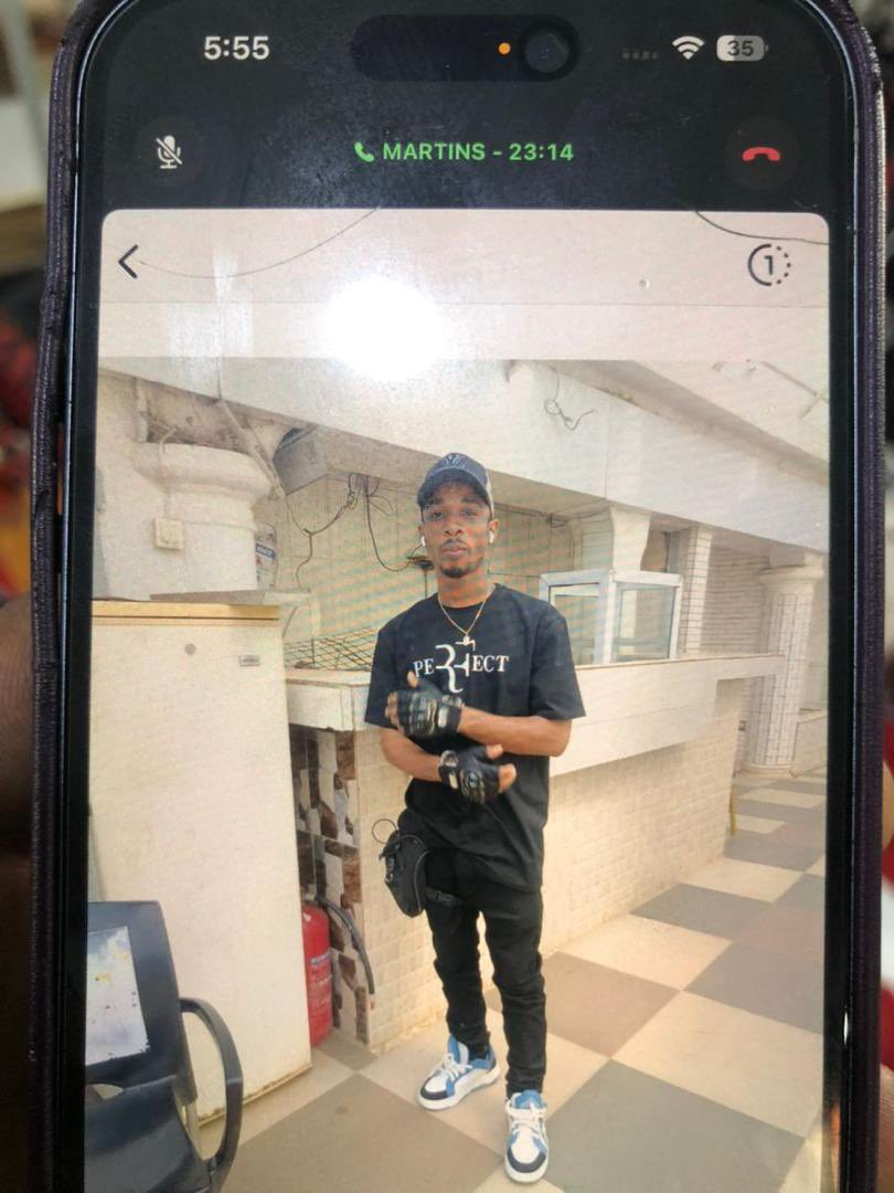 Atambalaa's tweet image. 🚨 EXPOSE HIM 🚨
I survived a kidnap attempt by Kenneth Abaitai Hansome — queer-presenting ppl, beware.
📧 kennethabatai9@gmail.com
📞 +234 903 743 2935
📍 Festac hotels (Rownez Resort), Akwa Ibom &amp;amp; Uyo.
Kidnapper • Scammer • Ritualist.
Hunts on Tinder. Share widely!