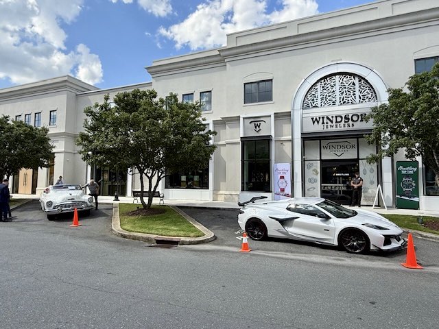Windsor Jewelers tweet media