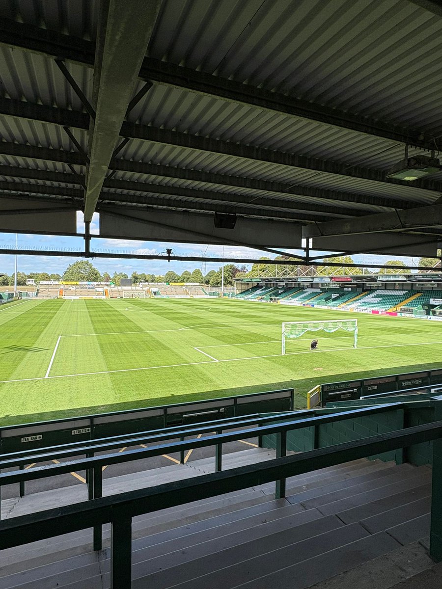 ✨ The pitch is looking amazing at <a href="/YTFC/">Yeovil Town FC</a> ahead of tomorrow’s first game of the season – thanks to the hard work of Matt Howell and the team! ⚽💚

Marked with Super C through a Kombi Classic and Hybrid Knib 

fleetlinemarkers.co.uk