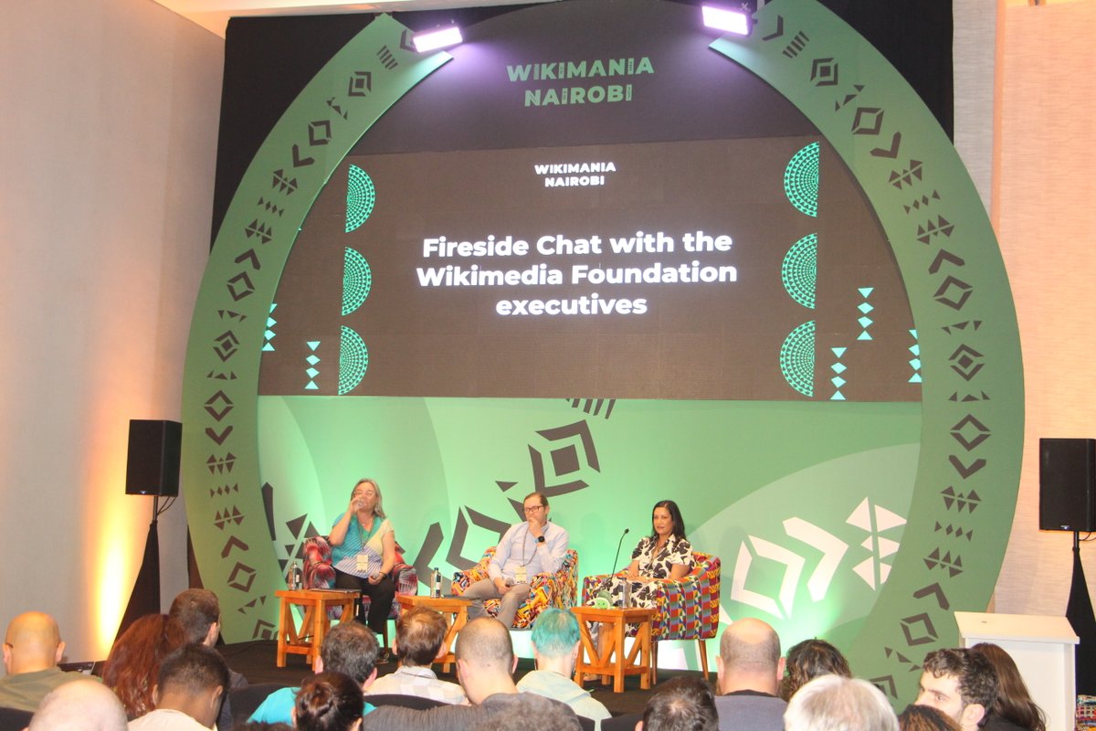 À Wikimania, la résilience se construit aussi dans le dialogue. Des échanges précieux ont eu lieu avec les dirigeants de la Fondation Wikimedia autour des grandes tendances mondiales qui bousculent l’écosystème du savoir libre. #Wikimania2025 
©️<a href="/yacoub_td/">Yacoub Doungous</a>