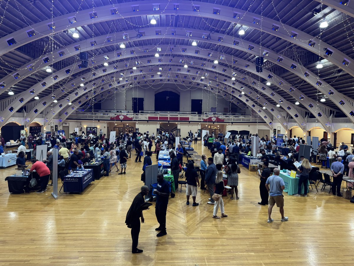 Fantastic Showcase of Services at the Palladium in St Petersburg yesterday!  Hundreds of people came through, getting resources and jobs!  Thank you to all who attended and all our partners! <a href="/renewhope/">Operation New Hope</a> <a href="/CareerSourceHP/">CareerSource Hillsborough Pinellas</a> <a href="/StPeteFL/">St. Petersburg, FL</a> <a href="/spcnews/">St. Petersburg College</a>