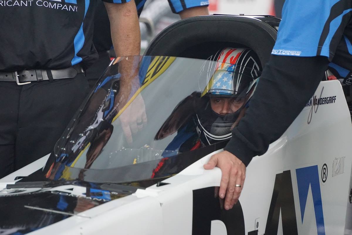 Competition Plus (@competitionplus) on Twitter photo Next week <a href="/JordVandergriff/">Jordan Vandergriff</a> will put down the mic to get back into a TF Dragster to fill-in for <a href="/shawnreed_tf/">Shawn Reed</a> - Read the complete story on Competition Plus! competitionplus.com/vandergriff-to… Next week <a href="/JordVandergriff/">Jordan Vandergriff</a> will put down the mic to get back into a TF Dragster to fill-in for <a href="/shawnreed_tf/">Shawn Reed</a> - Read the complete story on Competition Plus! competitionplus.com/vandergriff-to…