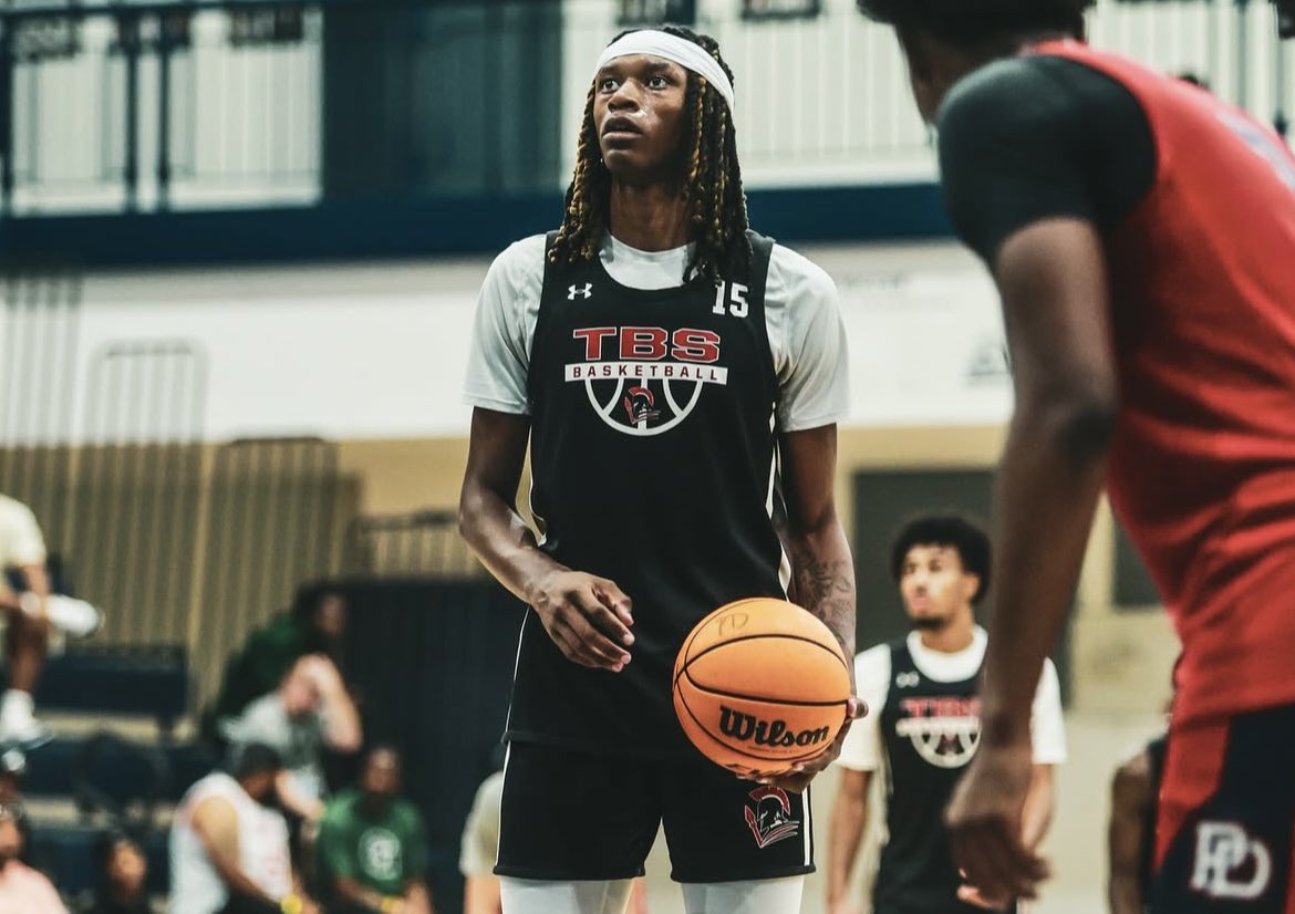 Stellar Hoops 🏢 (@stellarhoops) on Twitter photo Class of 2027 6’8 (Team Loaded 3SSB) Kamari Nicholson makes his presence felt on both ends of the floor. Kamari dunks on defenders in the lane, operates efficiently in the mid level area, can hit shots, makes plays for his team defensively, runs the floor hard and blocks shots. Class of 2027 6’8 (Team Loaded 3SSB) Kamari Nicholson makes his presence felt on both ends of the floor. Kamari dunks on defenders in the lane, operates efficiently in the mid level area, can hit shots, makes plays for his team defensively, runs the floor hard and blocks shots.