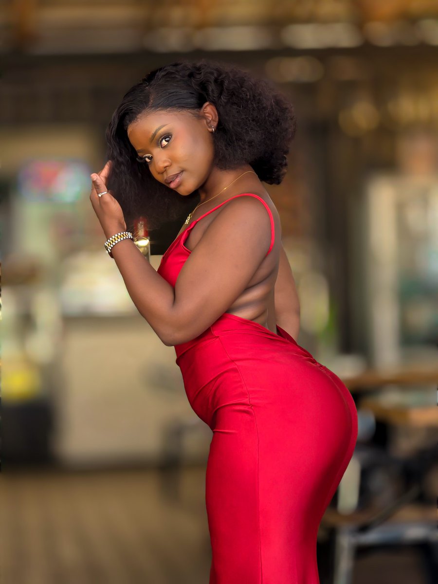 Shot on Galaxy 📲while Sony 📸was taking a rest
🖼:Veronica
📸:By Me:IG(<a href="/Shotbyogv/">PROFESSOR 𝕏(SHOTBYOGV)</a>)