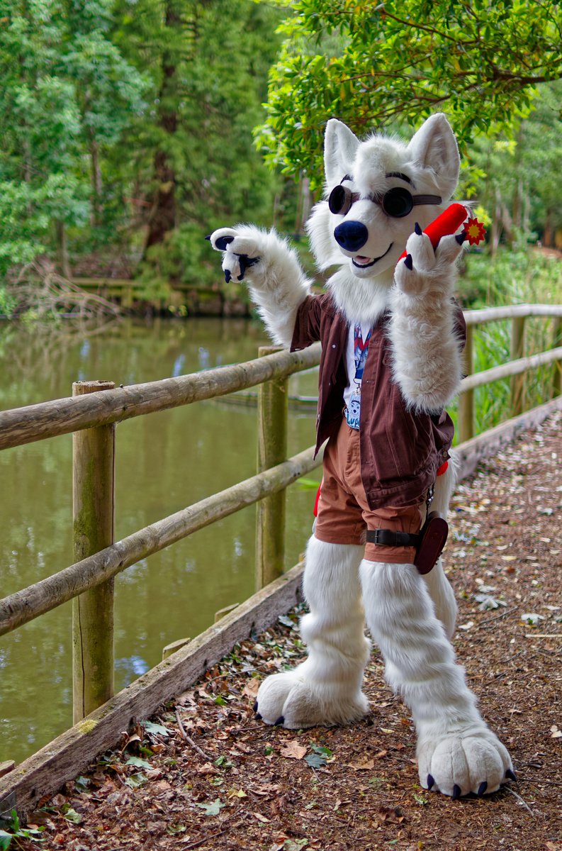 You see that over there? Time for a kaboom! #FursuitFriday 
✂️- <a href="/GoFurItstudios/">Go Fur It</a> 
📸- <a href="/NotFish6/">NotFish</a>