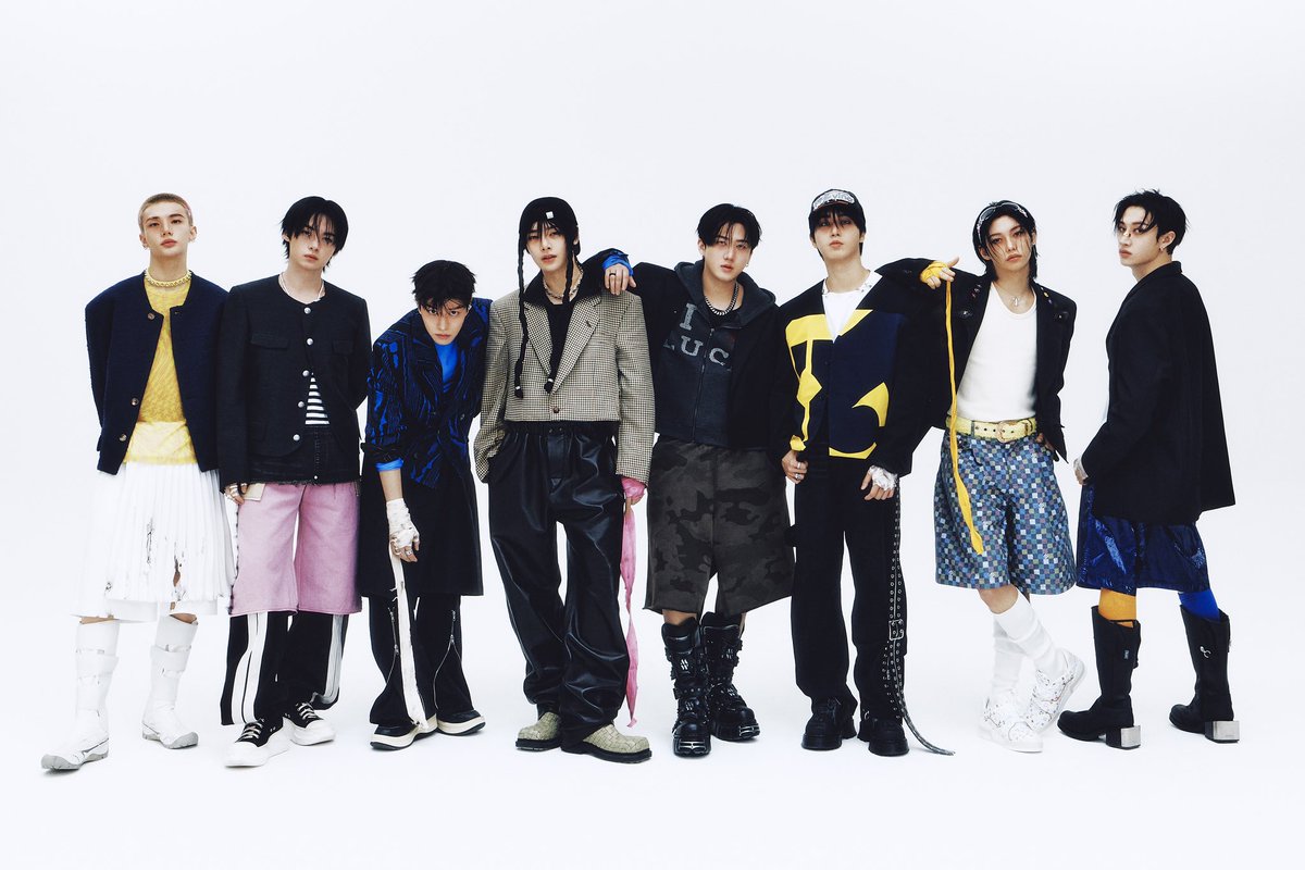 vocalksm's tweet photo. Fun fact: JYPE's stock price keeps rising and reaching new peaks since #StrayKid’s  #KARMA was announced and concept’s photos came out.

once again, straykids saving that company👏🏻 https://t.co/pTfM9o09au