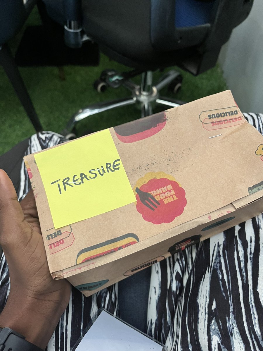 got the opportunity to intern for a day <a href="/cowrywise/">Cowrywise</a> and i had the best time 🙂‍↕️

learnt a lot from the team and gained valuable insights into their thought processes while building the platform, and tips for building to scale in general. all thanks to the team for hosting us!