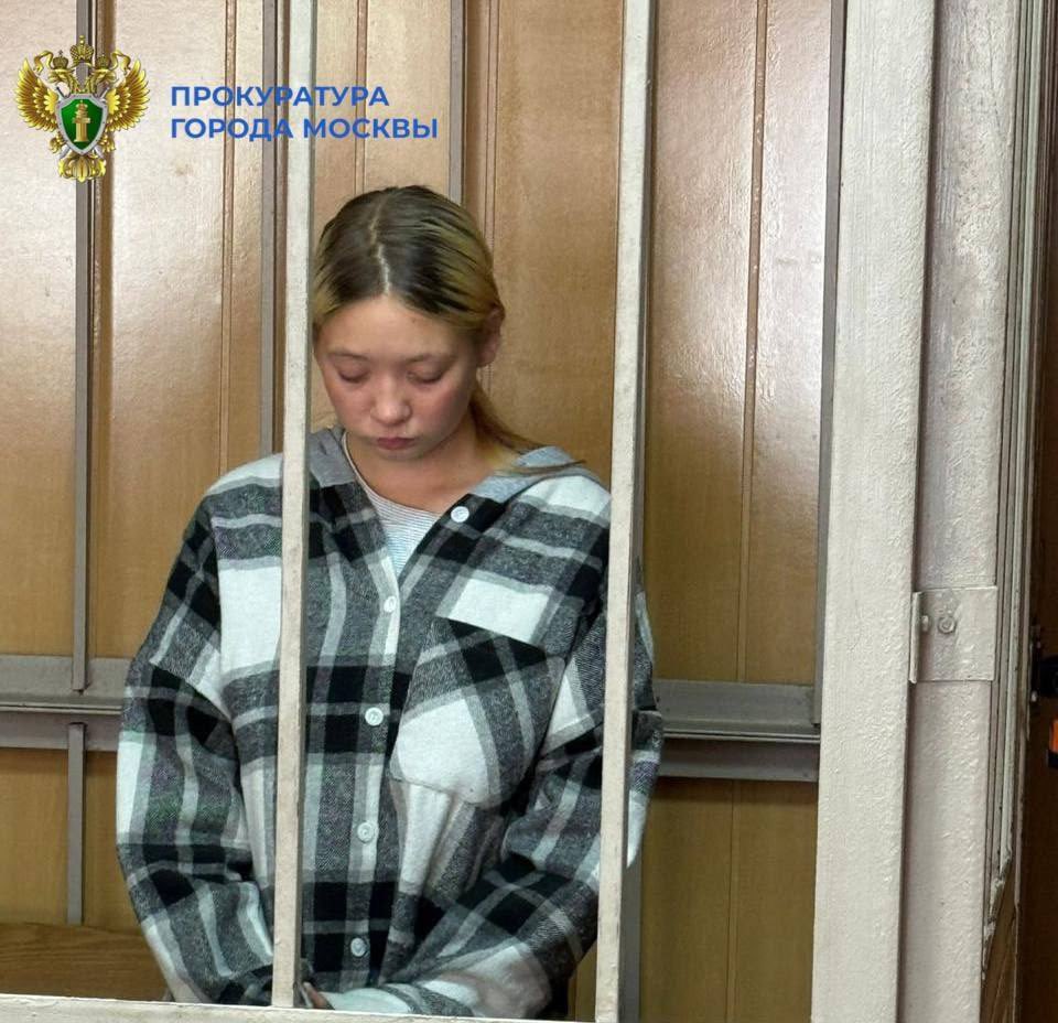 🇷🇺🚽У Москві 20-річна дівчина втопила новонароджену доньку в туалеті.

Трагедія сталася в гуртожитку. Студентка народила в туалеті та залишила немовля в унітазі, через що дитина захлинулась.