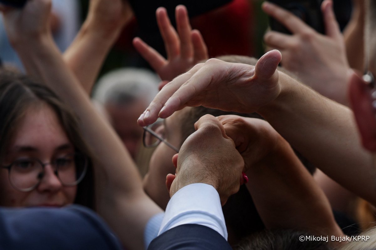 Będę konsekwentnie powtarzał, że polskie rodziny mogą liczyć na wsparcie polskiego Prezydenta, a zwolnienie z PIT rodziców dwójki i więcej dzieci jest nie tylko moją obietnicą, ale też moim obowiązkiem wobec trwania Polski i niepodległości państwa polskiego. Dlatego dziś w