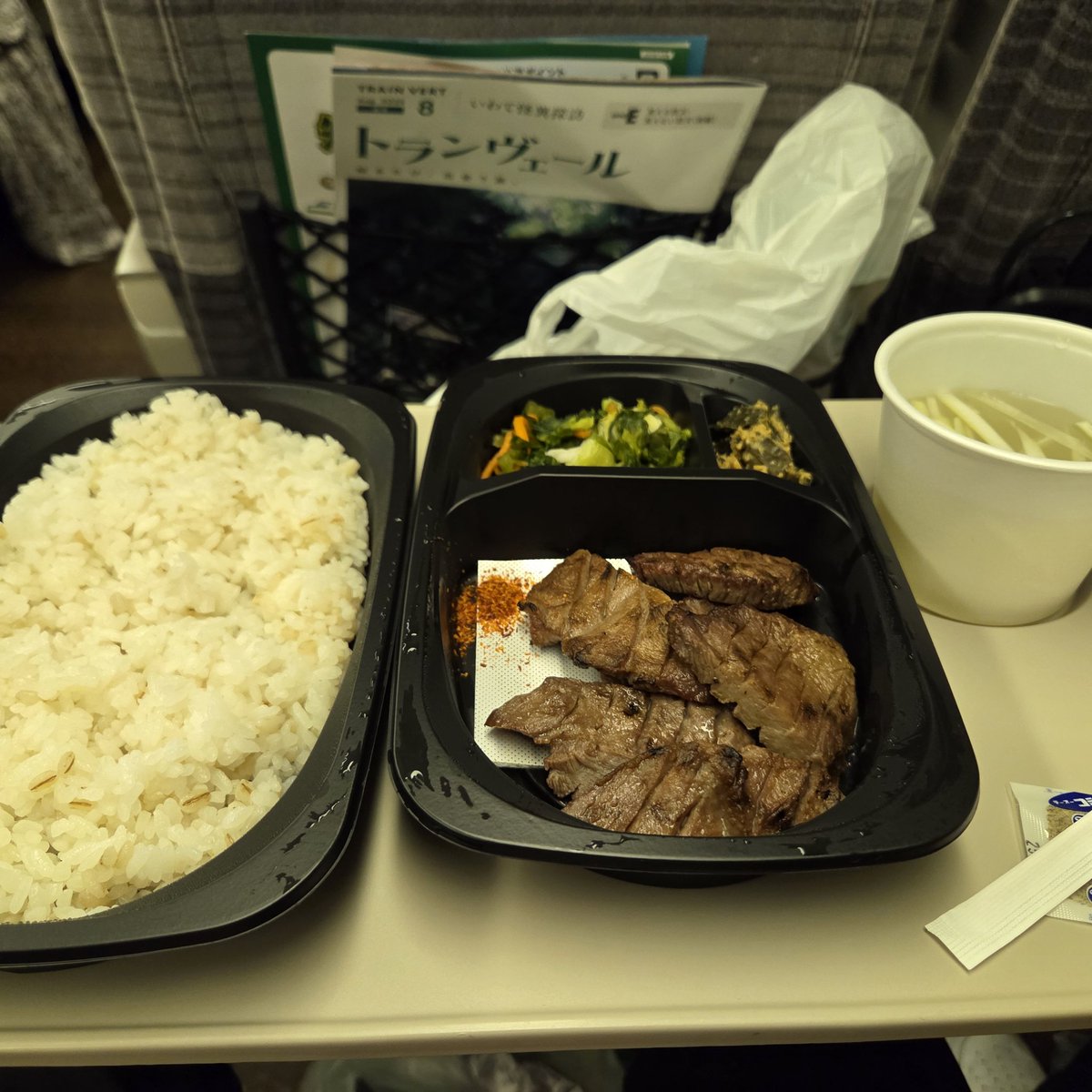 #中島美嘉 さんPremium Live Tour 2025
仙台公演でした！
とってもよく響くホール、弾いてて気持ちよかったです♪
ホールの響きが違うと歌も演奏も変わりますね！
本当、プレミアムライブはその日限りの演奏です。
次は神戸2daysですー♪

牛タン美味しいー✨