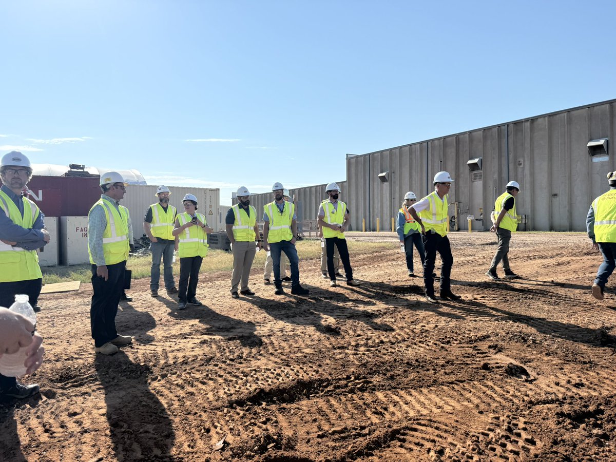 OAECoops's tweet image. OAEC staff joined representatives from @stephaniebice, Congressman Frank Lucas, &amp;amp; @SenMullin’s offices for a tour of new natural gas units under construction at a Western Farmers Electric Cooperative generation plant in Anadarko, Okla. Thank you for the great visit!