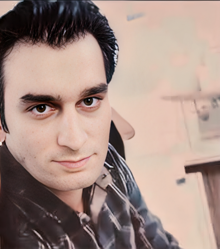 #بیژن_کاظمی، مردی از کوهدشت که با شجاعتش در برابر ظلم ایستاده. 
داستانش صدای آزادی‌خواهی ماست! 
#اعتراف_تحمیلی 
#ForcedConfession