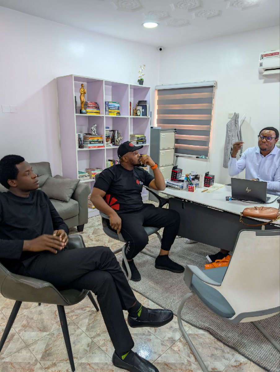 We’ve kicked off The Orange Block Meetup Series!

On Aug 4, 2025, we met with Adedeji(<a href="/Adexdeji/">Deji</a> ) the CEO and Founder of Convexity in Abuja, where we explored the impact of cNGN on Nigeria &amp; the global blockchain space, plus ideas on data aggregation and community engagement.