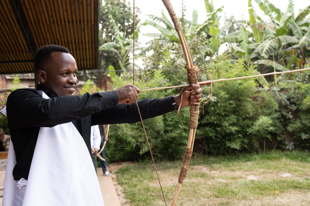 oneacrefundRW's tweet photo. ๐ Happy Hour at @oneacrefundRW! Today we marked #Umuganura2025 with vibrant cultural games and delicious traditional foods. We're celebrating the 25B harvest and honoring farmersโ hard work in strengthening Rwandaโs food system. ๐พ #StaffCelebration #HarvestDay https://t.co/S8IVHaMDgz