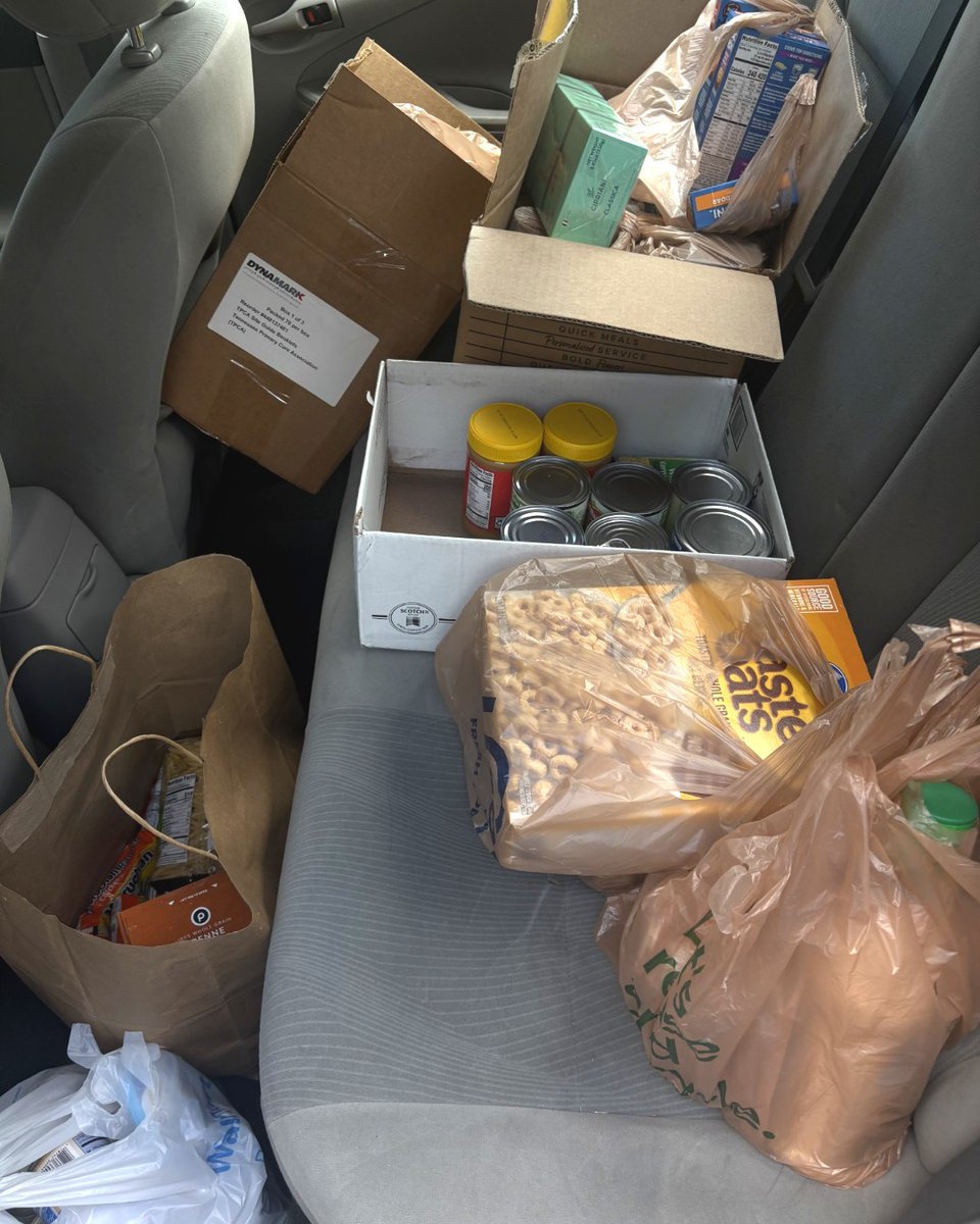 TN Primary Care Assn (@tnpca) on Twitter photo In the spirit of #NHCW25, TPCA staff donated 90 pounds of food to <a href="/2HarvestMidTN/">Second Harvest Food Bank of Middle Tennessee</a>. ❤️
#ValueCHCs #CommunityHealth #FoodSecurity In the spirit of #NHCW25, TPCA staff donated 90 pounds of food to <a href="/2HarvestMidTN/">Second Harvest Food Bank of Middle Tennessee</a>. ❤️
#ValueCHCs #CommunityHealth #FoodSecurity