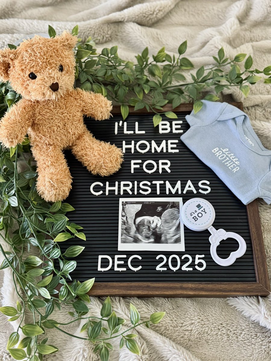 _CoachMo_'s tweet image. The More the Merrier this Christmas 🩵🍼🎄
•
•
We’re so excited to meet our baby boy and watch Jordyn become the best big sis! 🫶🏼

(Just how excited? Scroll to find out 😉)