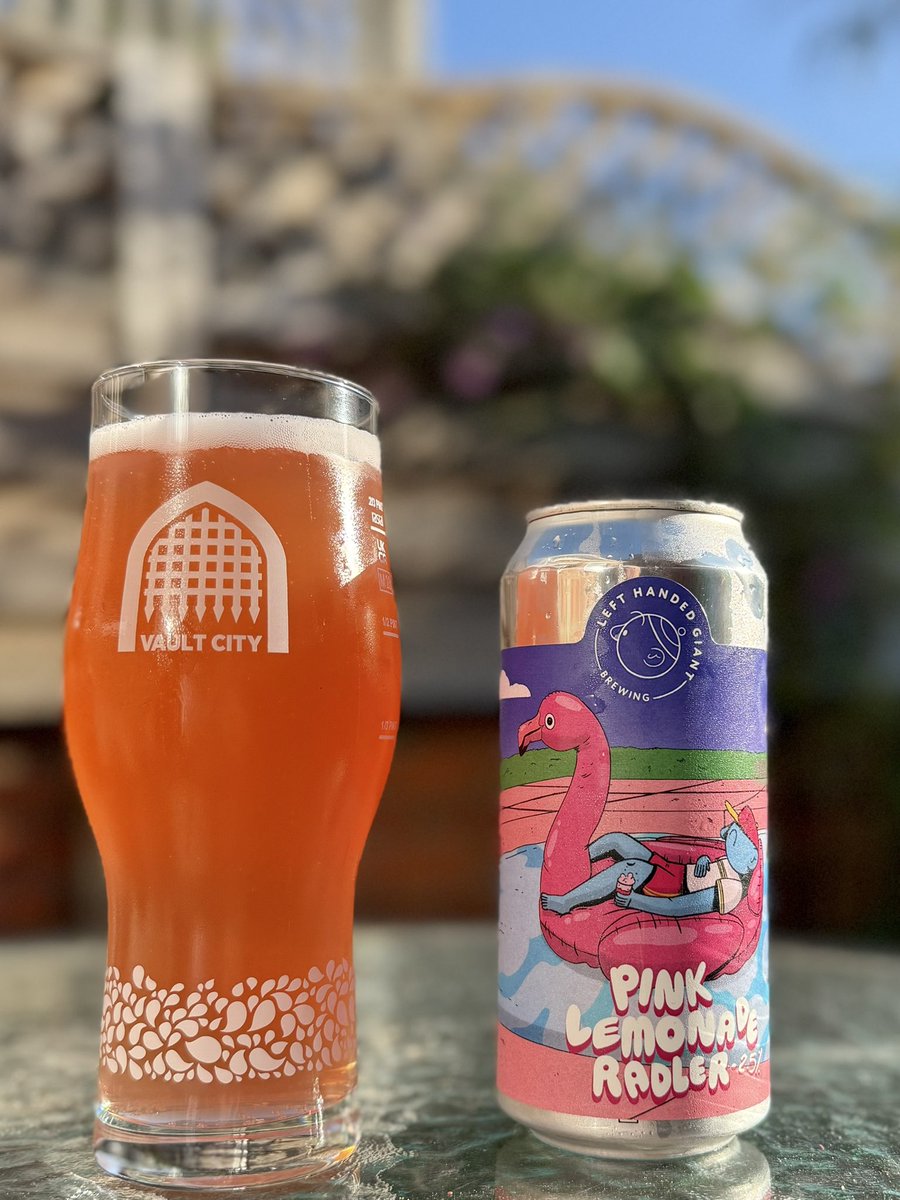 // // // ANDY tweet media