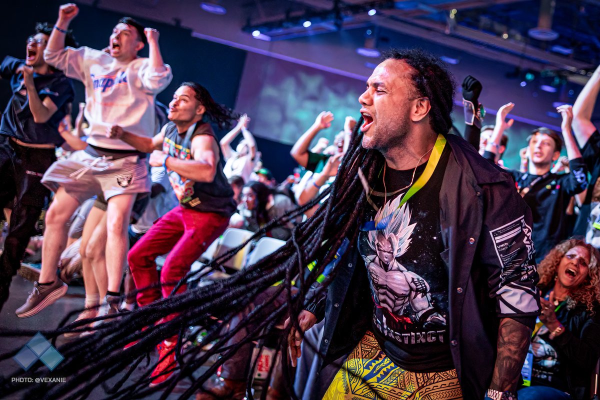 Vexanie's tweet image. My #EVO2025 albums are live!

➡️ Day 1: bit.ly/EVO25-Day1 
➡️ Day 2: bit.ly/EVO25-Day2 
➡️ Day 3: bit.ly/EVO25-Day3 

Enjoy ❤️