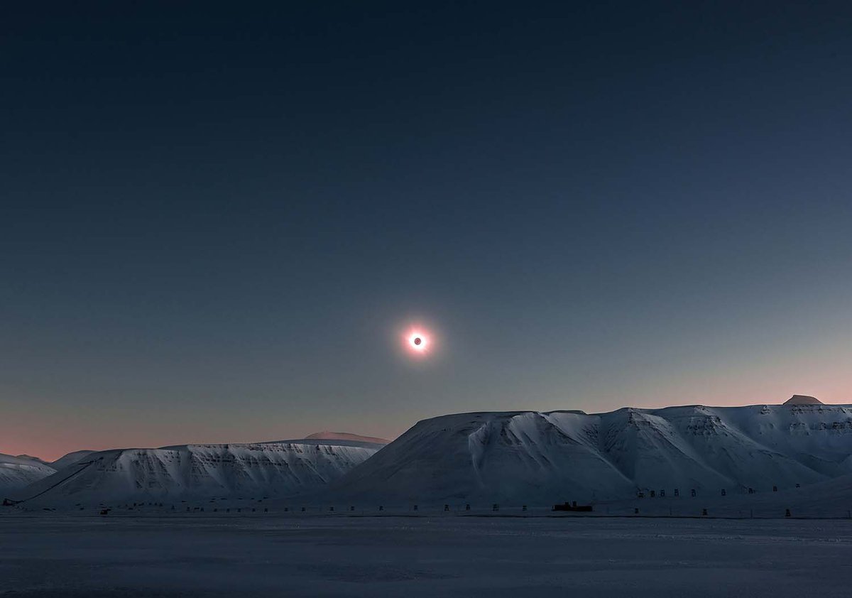 ✨ (@astro4pics) on Twitter photo Solar eclipse over the Arctic Solar eclipse over the Arctic