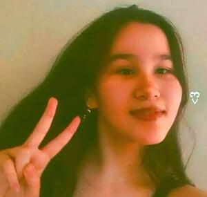 Iran. Arezou Khavari, 16 ans, s'est suicidée en se jetant du toit d'un immeuble après avoir été prise à partie par la police des moeurs pour une tenue jugée «inappropriée» limportant.fr/infos-selectio… #Rediff