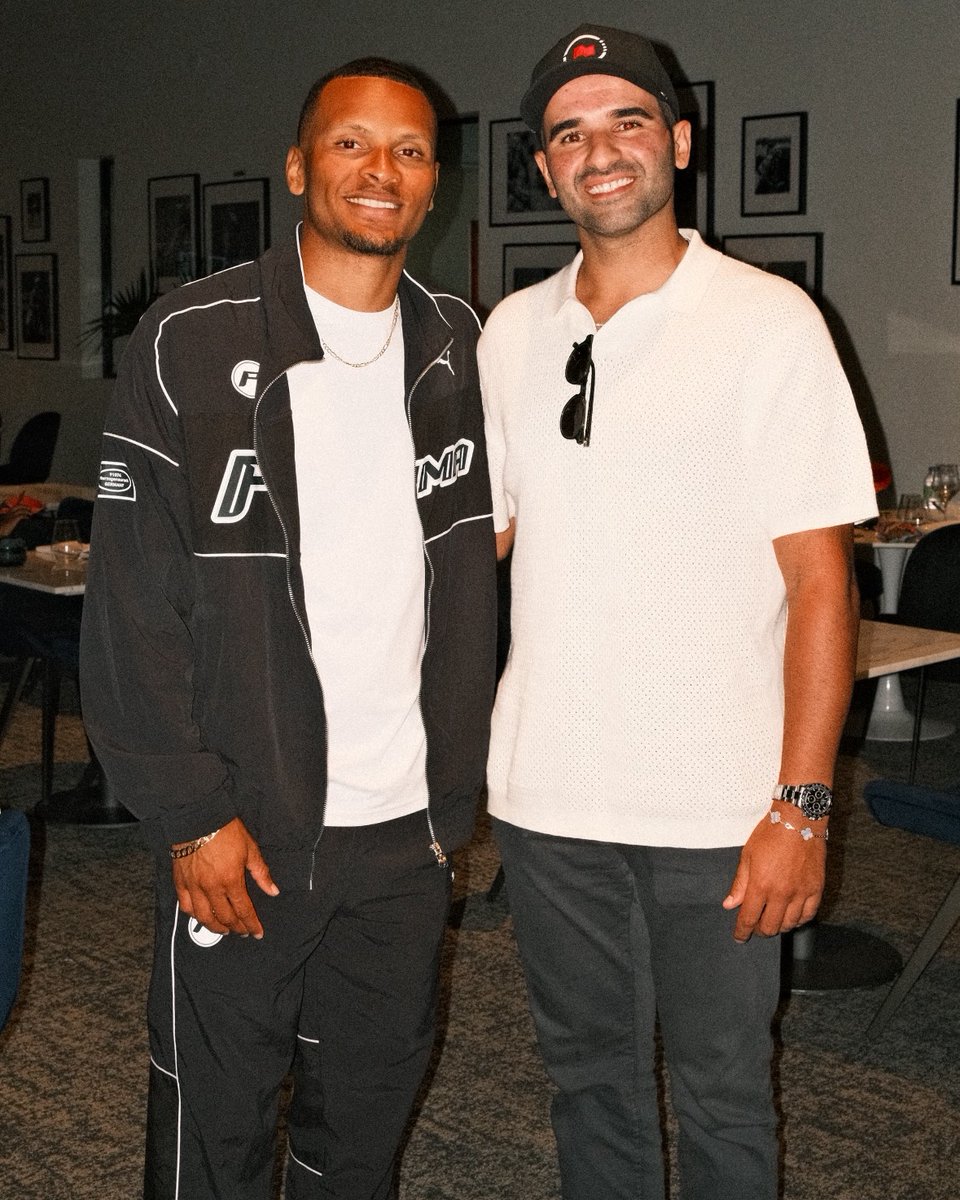 NHL's tweet photo. Nazem Kadri met up with seven-time Olympic medalist Andre De Grasse at the National Bank Open in Toronto! 🎾

(📸: @De6rasse) https://t.co/PVnx3oxoq8