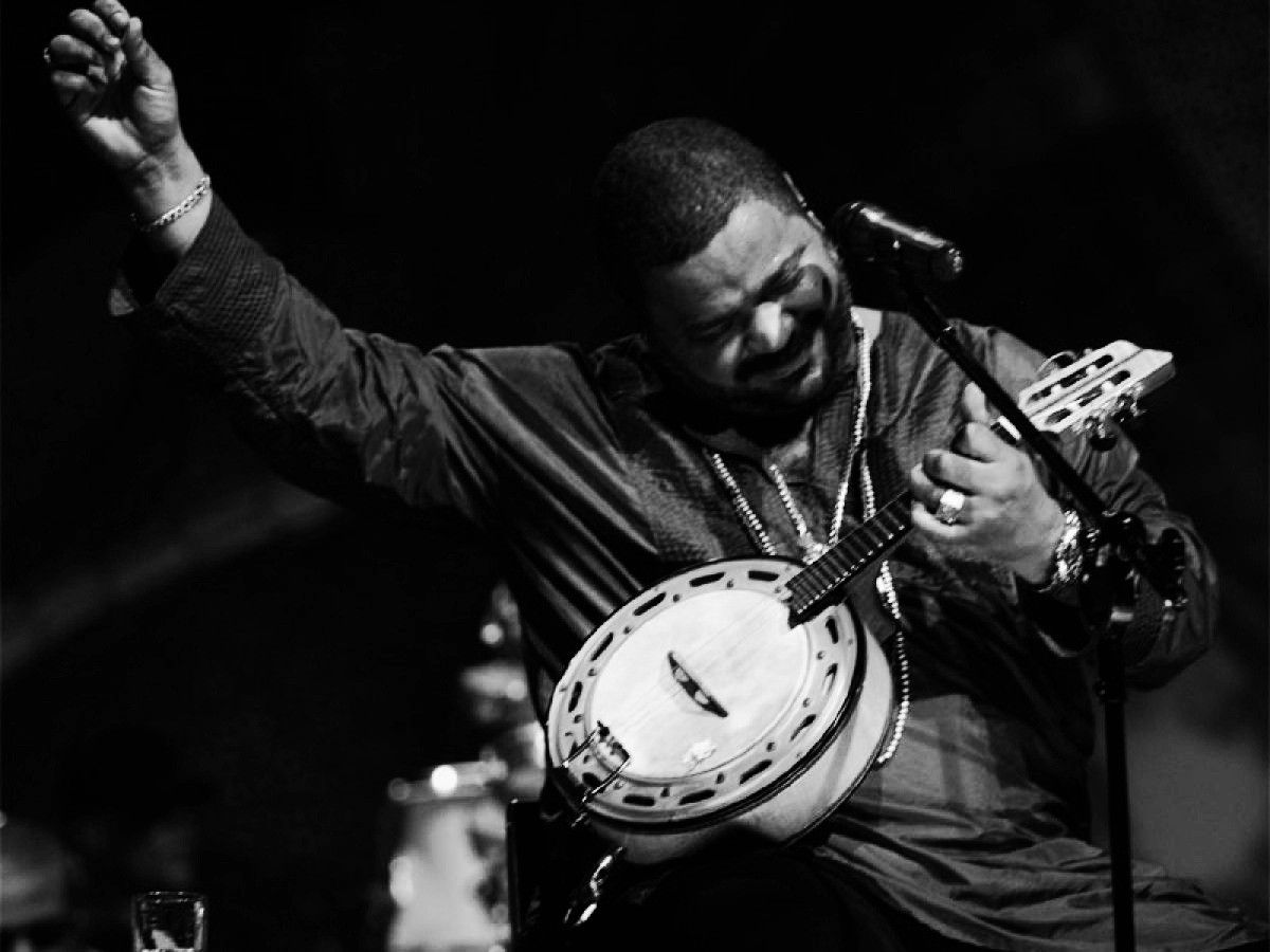 seu nome sempre será doce dizer.