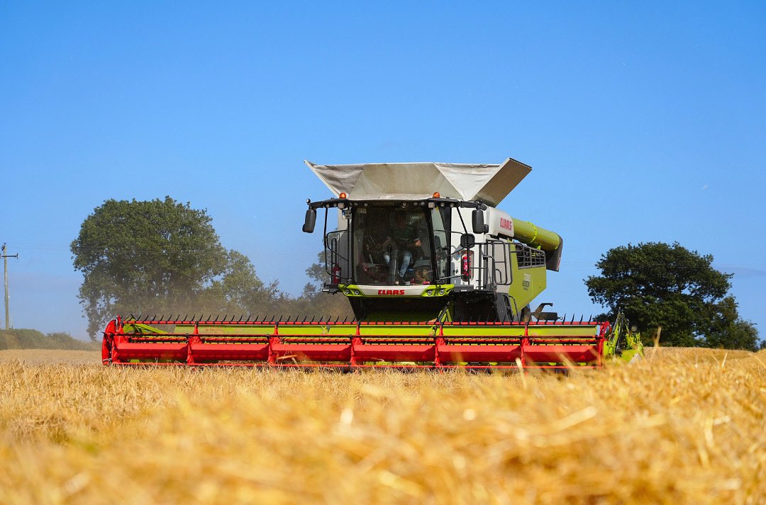 Our customers are in the thick of the spring harvest across the southeast. 
Here’s to a safe, smooth, and successful harvest. 
#cooneyfurlonggrain