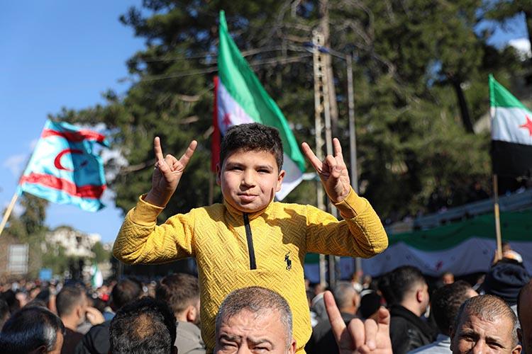 الصفحة الرسمية #لتركمان #سوريا 
نود ان نوصل إليكم صوت الشعب #السوري #التركماني 
نرجوا منكم# دعم و متابعة صفحتنا.

الصورة في الأسفل: احتفال #تركمان بايربوجاق بالعودة لقراهم

#سوريا #دمشق #حلب #اللاذقية