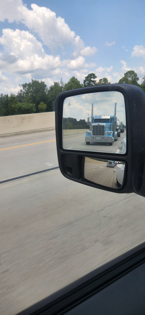 Saw you rolling north out of Houston on 59, and that large car is exactly what she should be..clean, simple and slick..class pays 5 J's Ranch.
