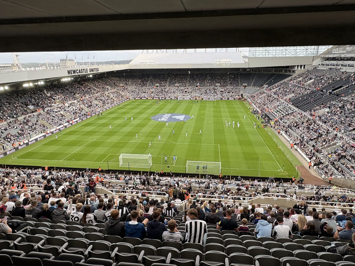 Brian Ascroft (@brianascroft) on Twitter photo I’ve come along to <a href="/NUFC/">Newcastle United</a> v Espanyol this evening… Players have finished warming up. I’ve come along to <a href="/NUFC/">Newcastle United</a> v Espanyol this evening… Players have finished warming up.