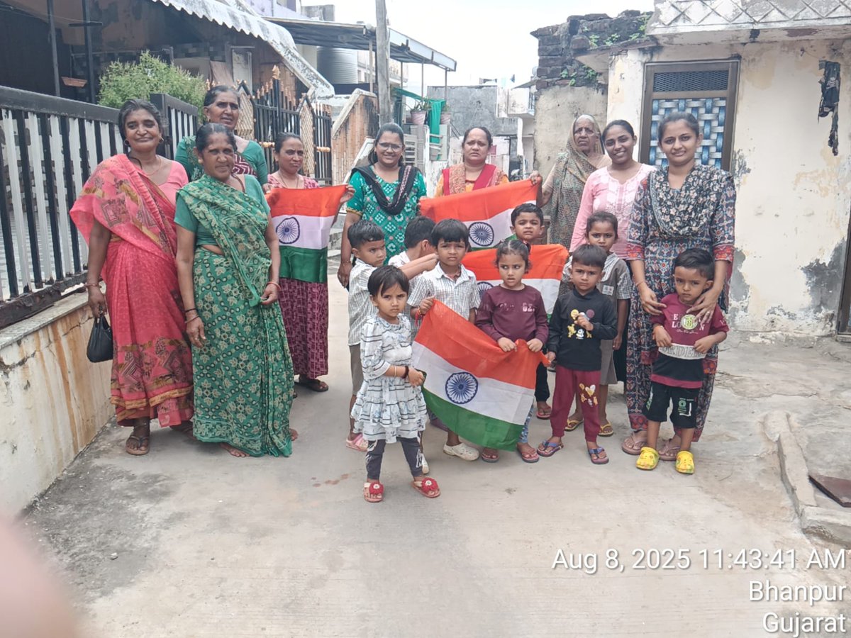 PilvaiSector's tweet photo. સેજો પિલવાઇ,તા-વિજાપુર ( ICDS ) મા હર ઘર તિરંગો કાર્યક્રમ અંતર્ગત રેલી યોજવામા આવી. તથા રક્ષાબંધન પર્વ ની ઉજવણી કરવામાં આવેલ
@CMOGuj
#HarGharTiranga2025
#HarGharTiranga
#Mehsana
#ICDS_Mehsana 
@ddo_mehsana
@CollectorMeh
@WCDGujarat  
@POICDSMehsana https://t.co/EBAKzIfyvR